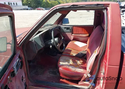 1992 Chevrolet S10 from USA, damaged, VIN 1GCCS14R2NH141022